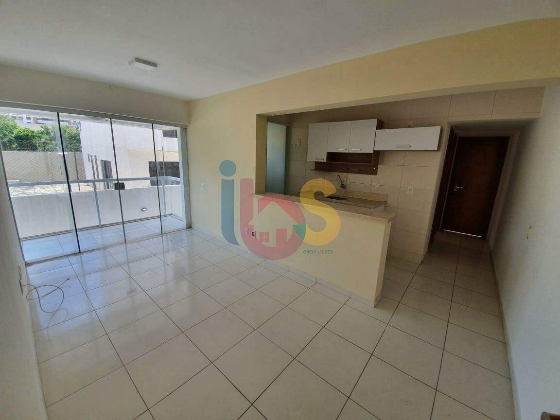 Apartamento à venda com 2 quartos, 65m² - Foto 1