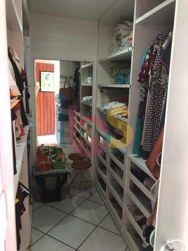 Apartamento à venda com 3 quartos, 160m² - Foto 17