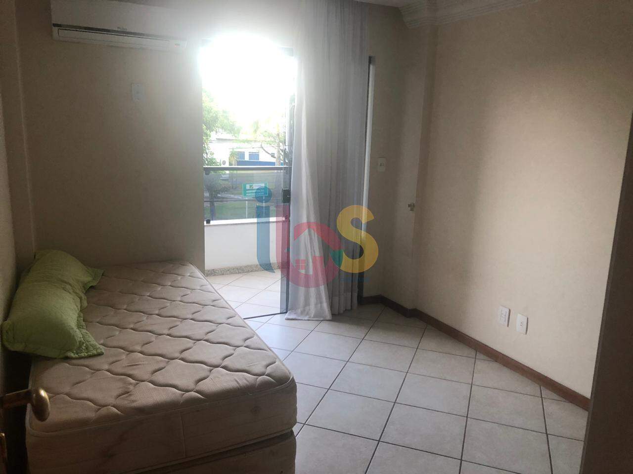 Apartamento à venda com 3 quartos, 90m² - Foto 1