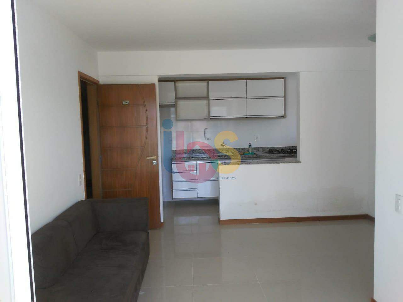 Apartamento à venda com 2 quartos, 60m² - Foto 2