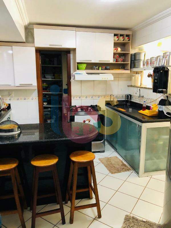 Apartamento à venda com 4 quartos, 160m² - Foto 8