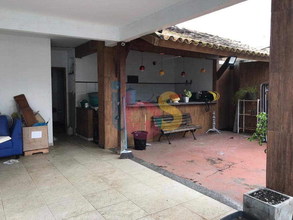 Casa à venda com 8 quartos, 446m² - Foto 12