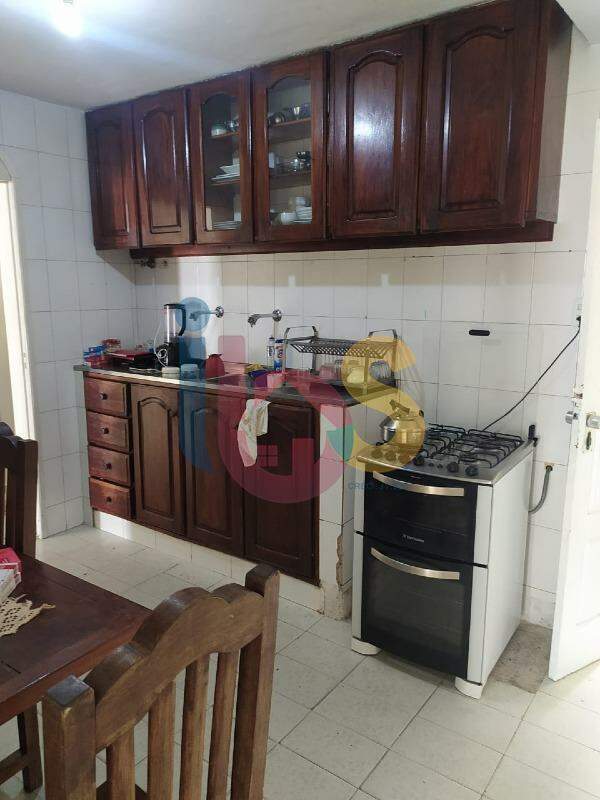 Casa à venda com 3 quartos, 250m² - Foto 5