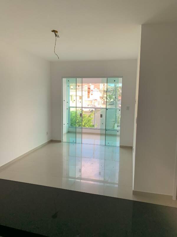 Apartamento à venda com 2 quartos, 75m² - Foto 3