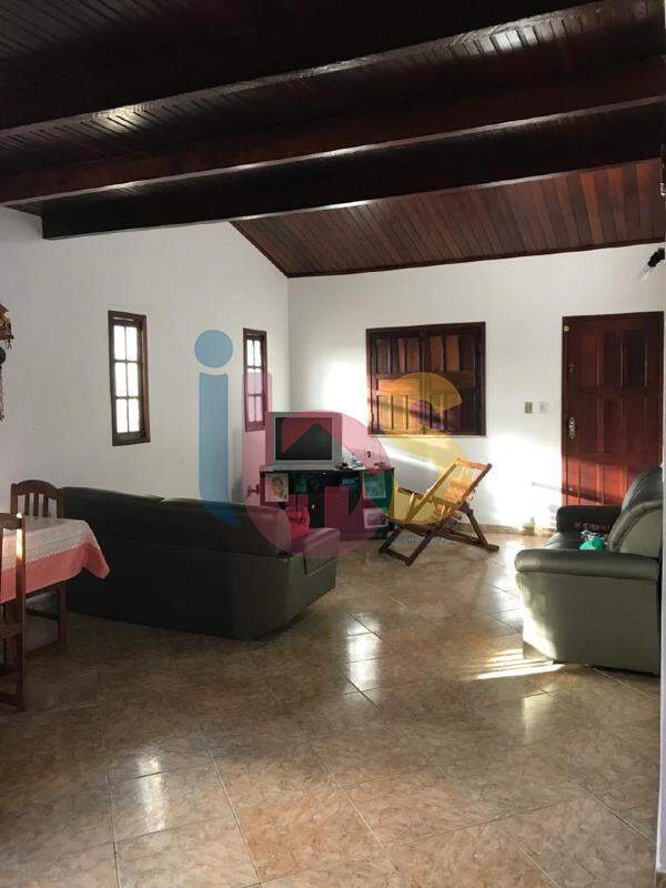 Casa à venda com 5 quartos, 200m² - Foto 5