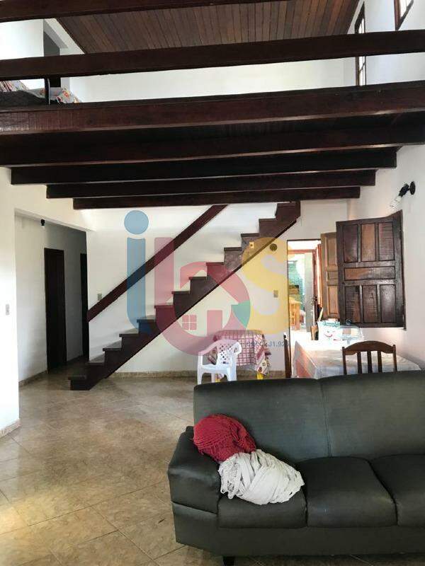 Casa à venda com 5 quartos, 200m² - Foto 6