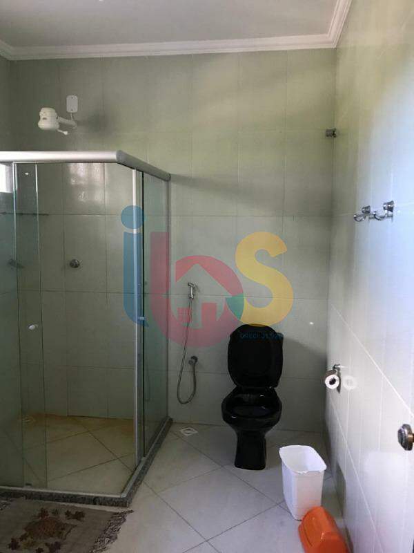 Casa à venda com 5 quartos, 200m² - Foto 18