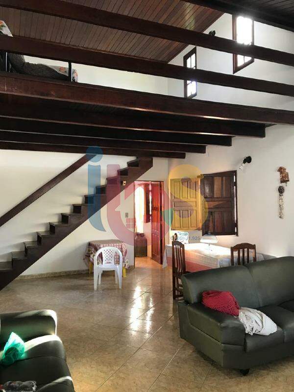 Casa à venda com 5 quartos, 200m² - Foto 8