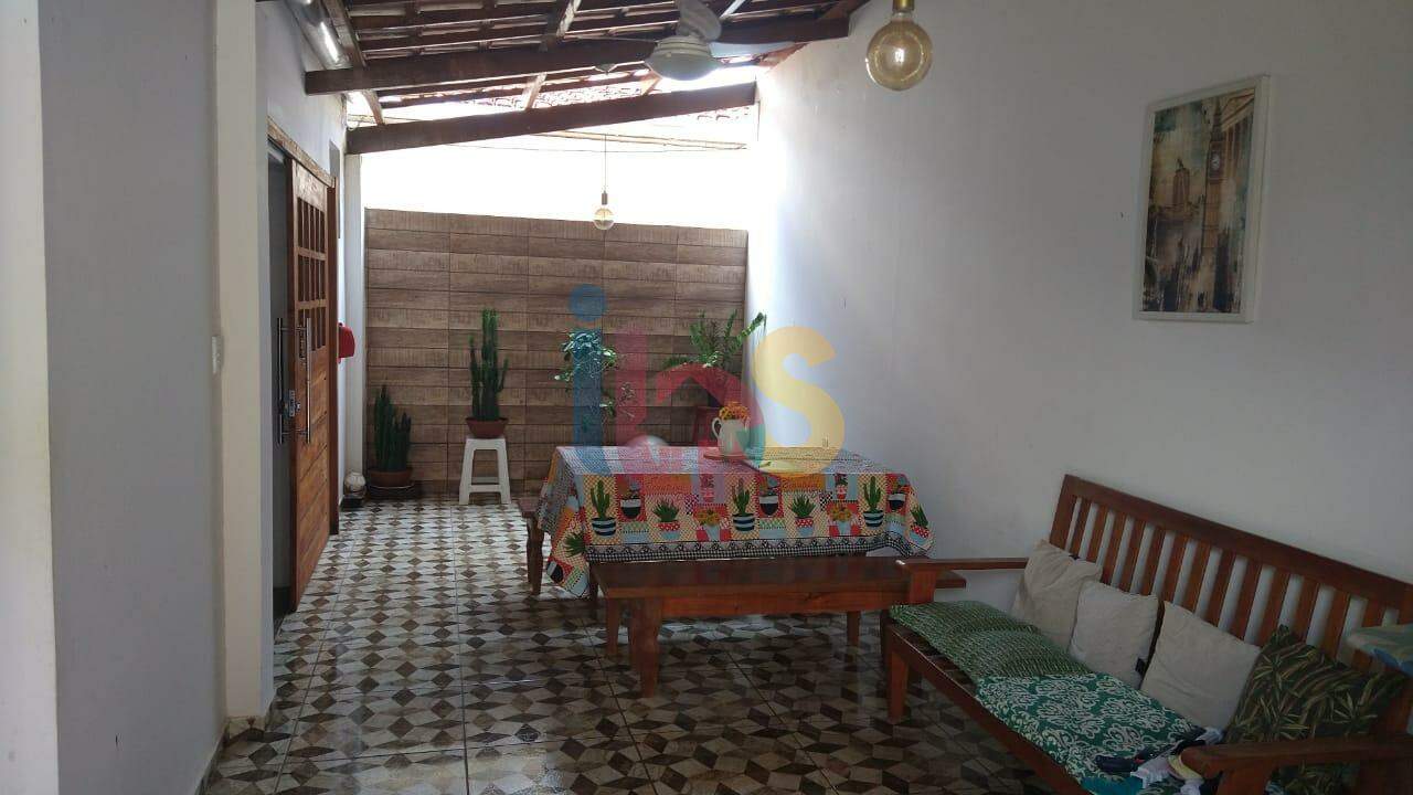 Casa à venda com 3 quartos, 80m² - Foto 11