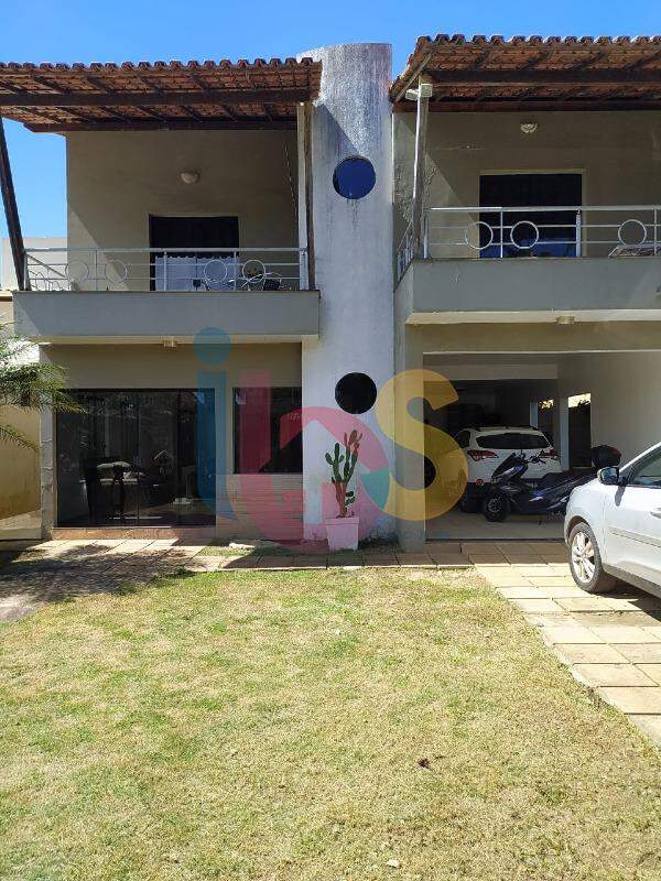 Casa à venda com 4 quartos, 180m² - Foto 1