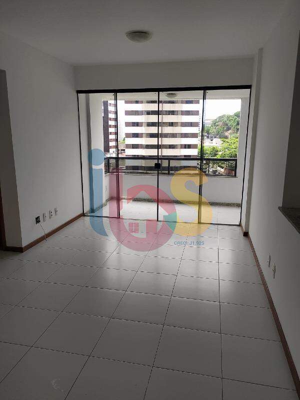 Apartamento à venda com 2 quartos, 76m² - Foto 3