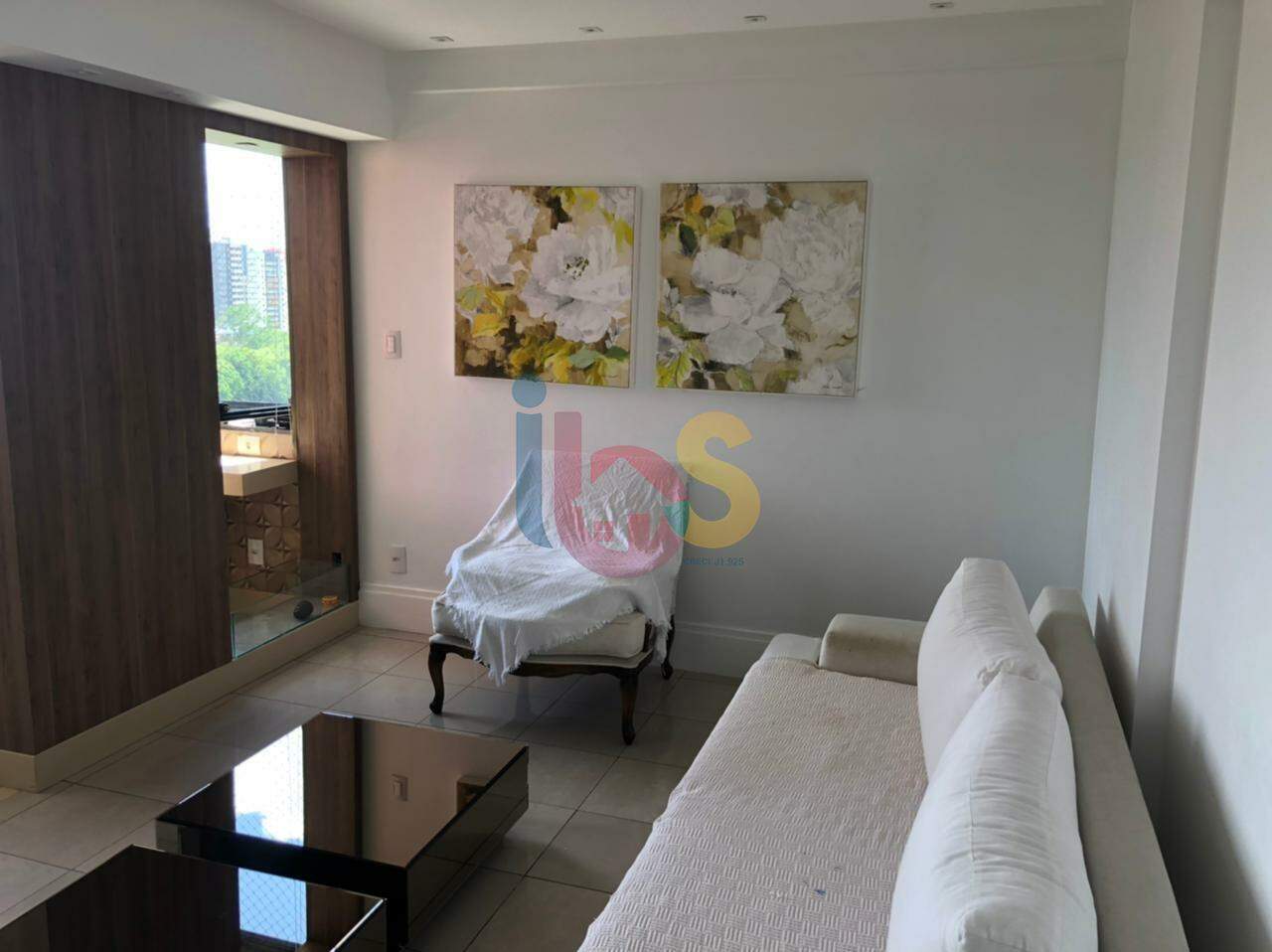 Apartamento à venda com 3 quartos, 202m² - Foto 4