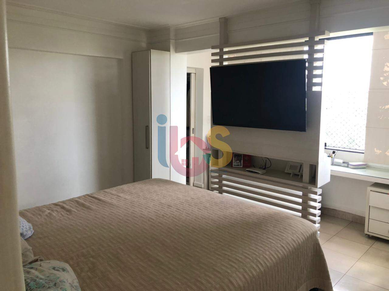 Apartamento à venda com 3 quartos, 202m² - Foto 12