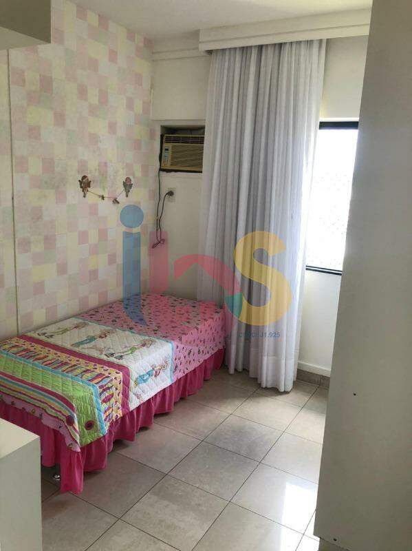 Apartamento à venda com 3 quartos, 202m² - Foto 11