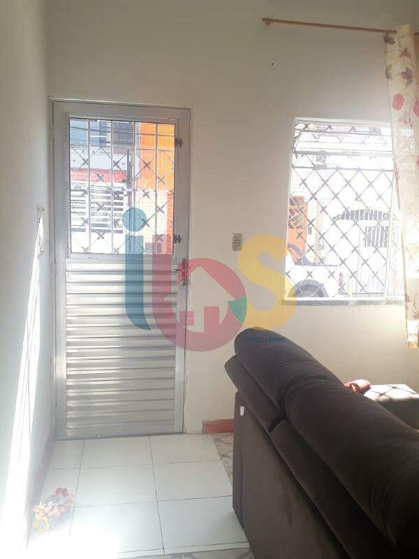 Casa à venda com 2 quartos, 100m² - Foto 2