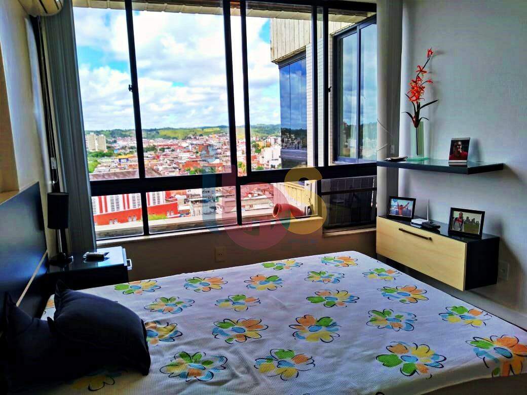 Apartamento à venda com 4 quartos, 212m² - Foto 7