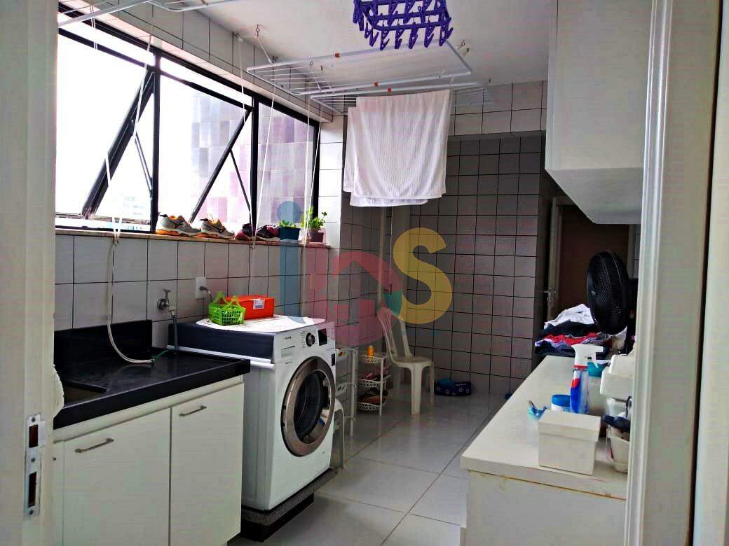 Apartamento à venda com 4 quartos, 212m² - Foto 10