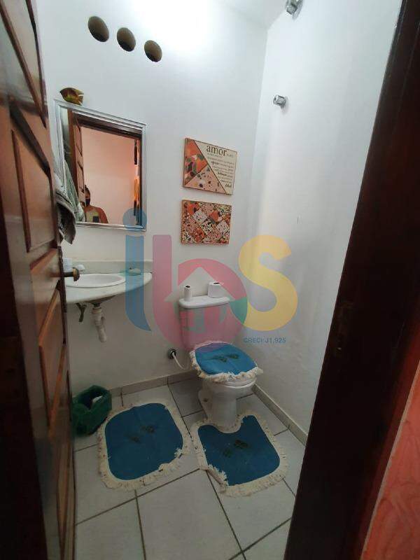 Casa à venda com 5 quartos, 320m² - Foto 13