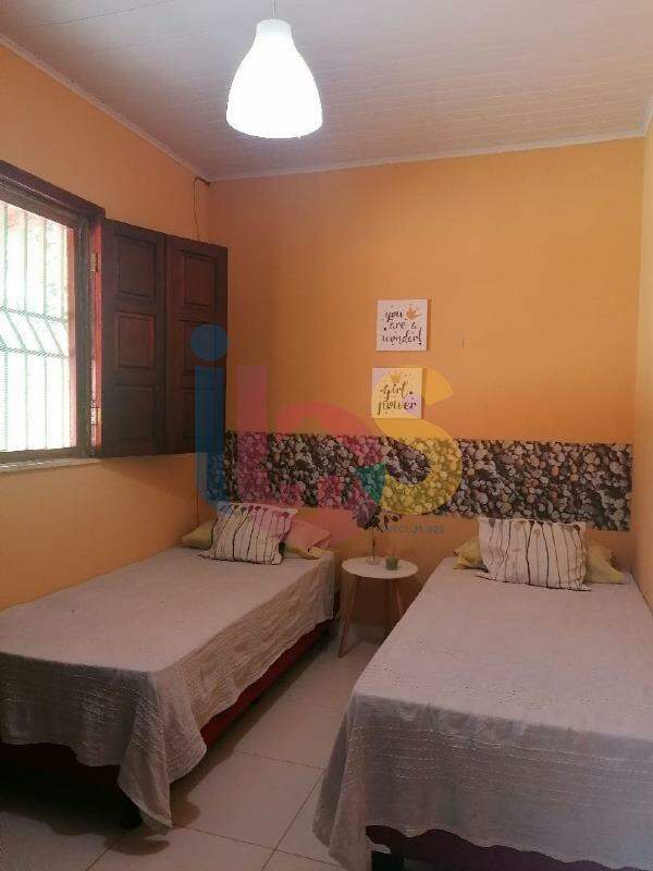 Casa à venda com 3 quartos, 90m² - Foto 5