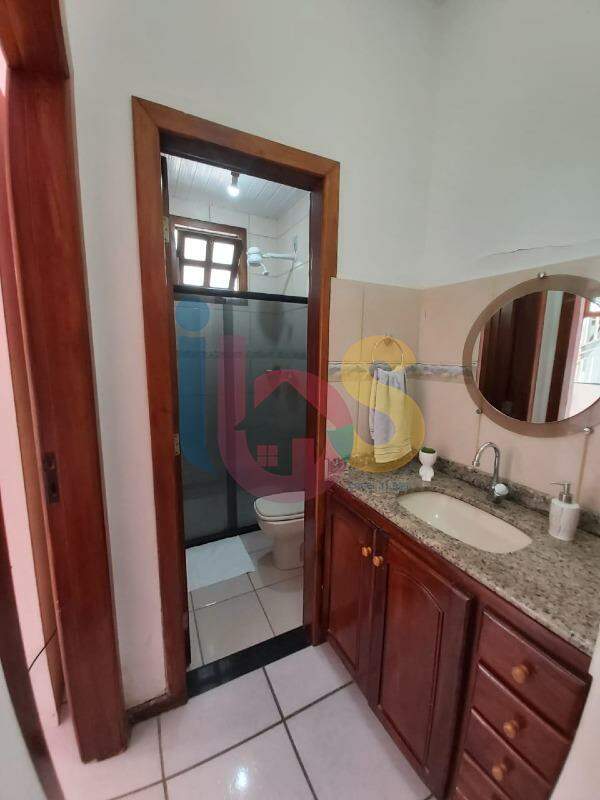 Casa à venda com 5 quartos, 200m² - Foto 12