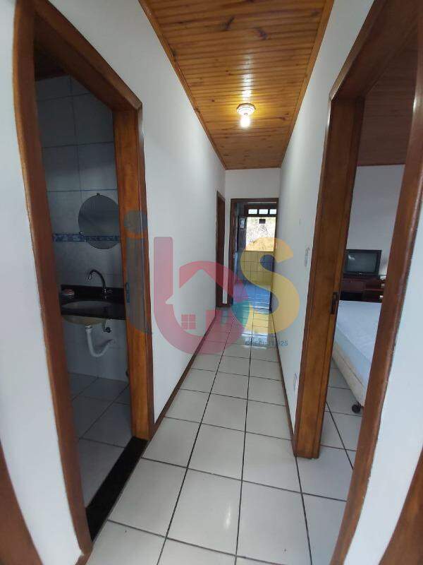 Casa à venda com 5 quartos, 200m² - Foto 5