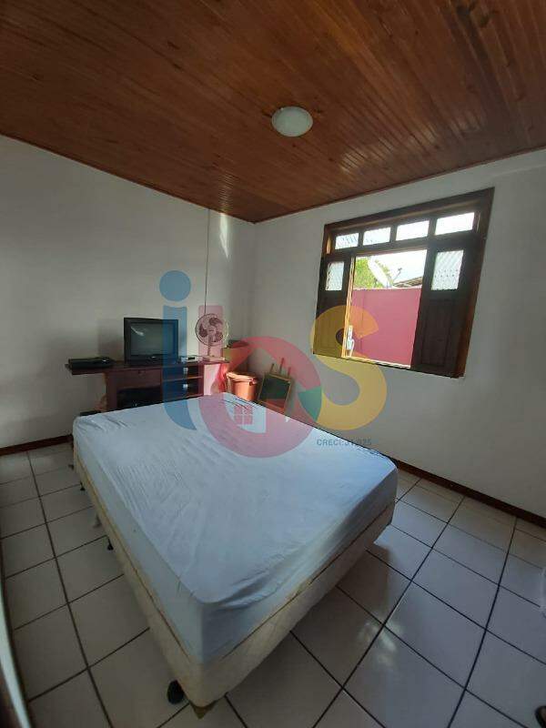 Casa à venda com 5 quartos, 200m² - Foto 7