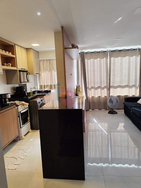 Apartamento à venda com 2 quartos, 62m² - Foto 5