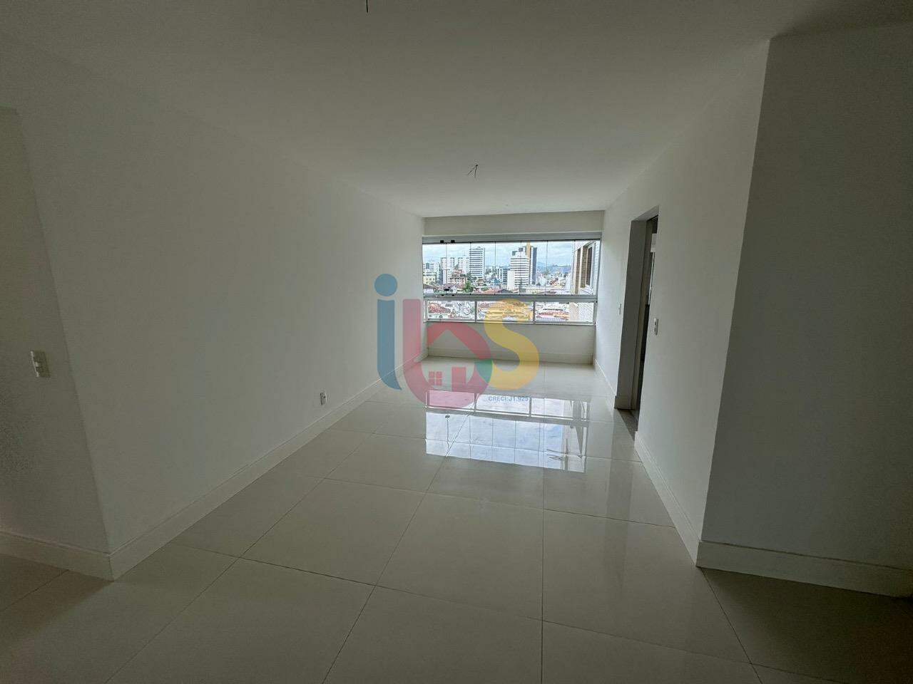 Apartamento à venda com 4 quartos, 198m² - Foto 8