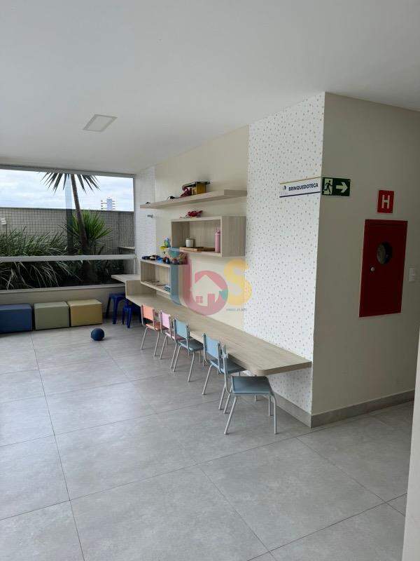 Apartamento à venda com 4 quartos, 198m² - Foto 22