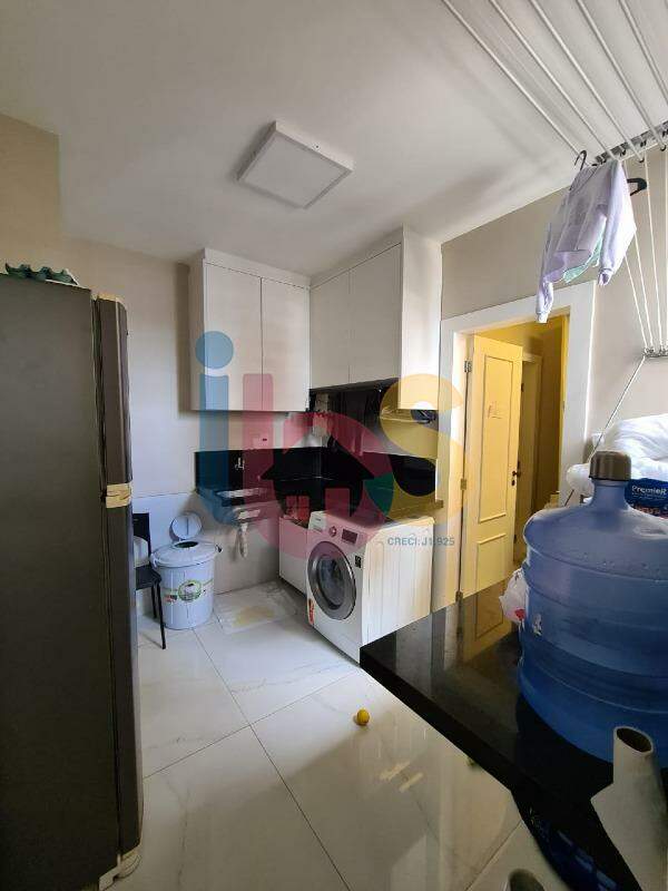 Apartamento à venda com 3 quartos, 278m² - Foto 27