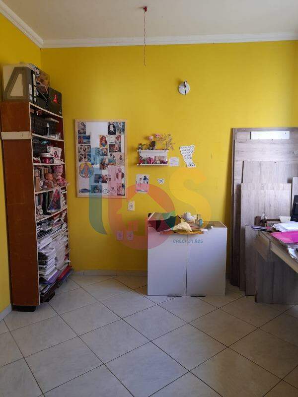 Casa à venda com 5 quartos, 160m² - Foto 10