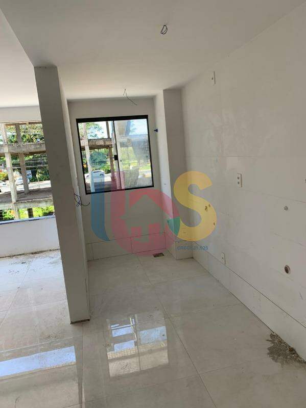 Apartamento à venda com 2 quartos, 64m² - Foto 4