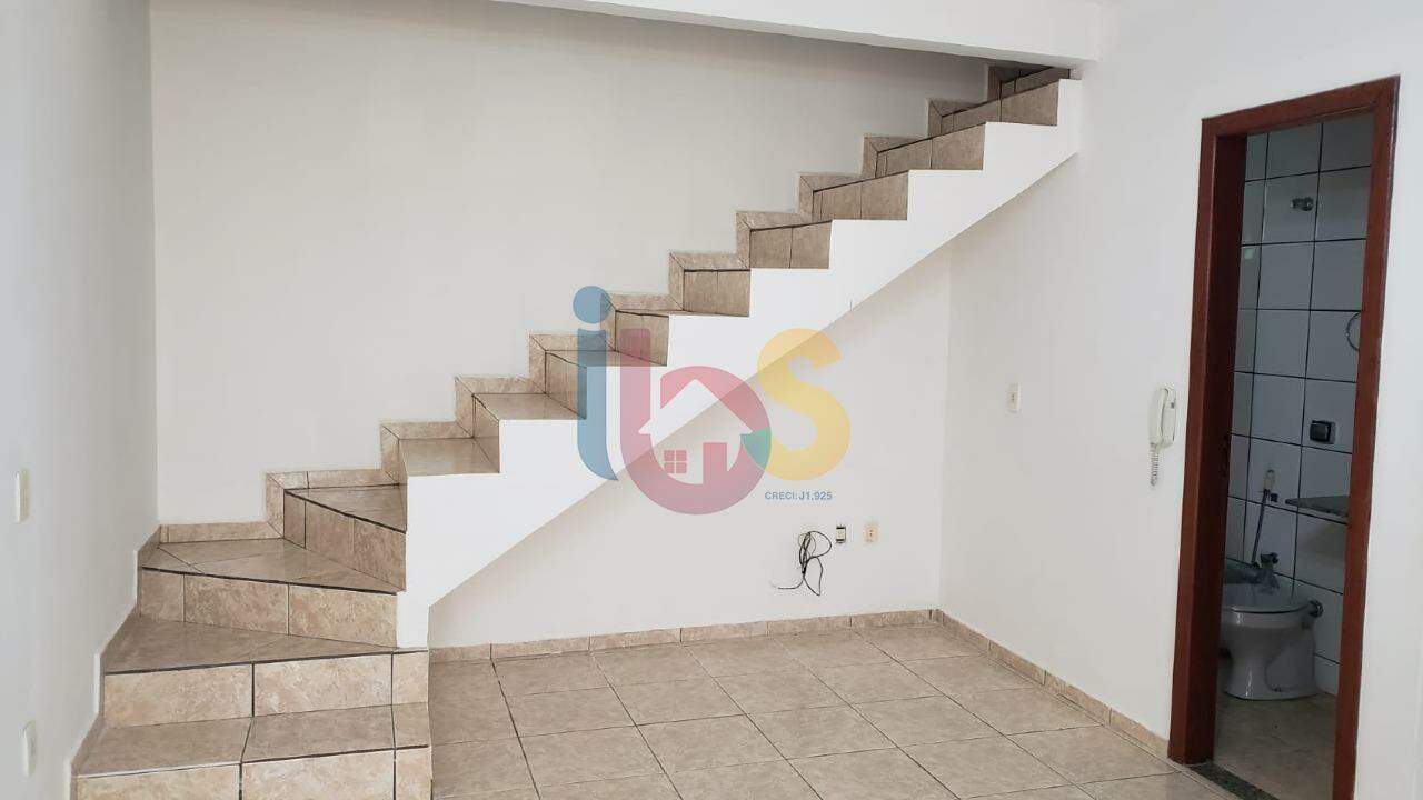 Casa à venda com 2 quartos, 105m² - Foto 6