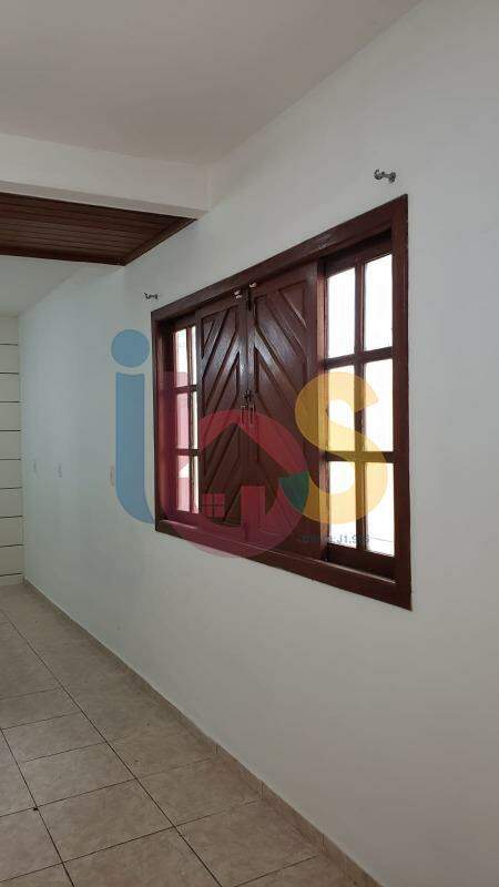 Casa à venda com 2 quartos, 105m² - Foto 8