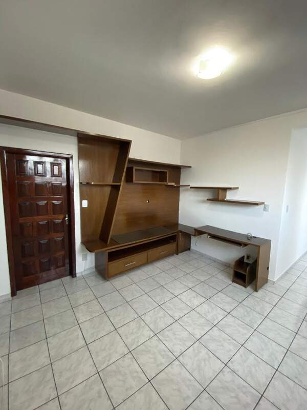 Apartamento à venda com 4 quartos, 140m² - Foto 8