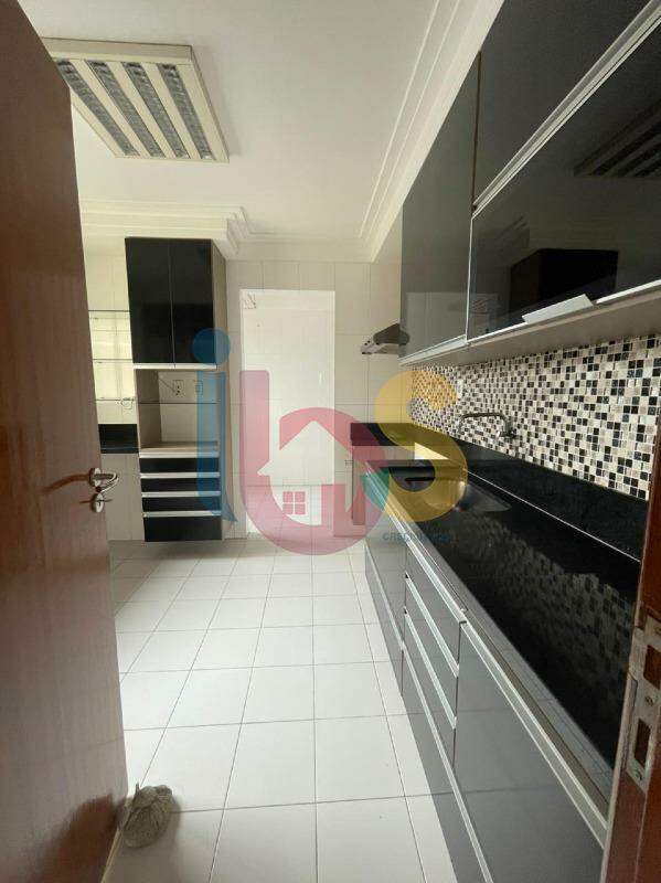 Apartamento à venda com 3 quartos, 130m² - Foto 9