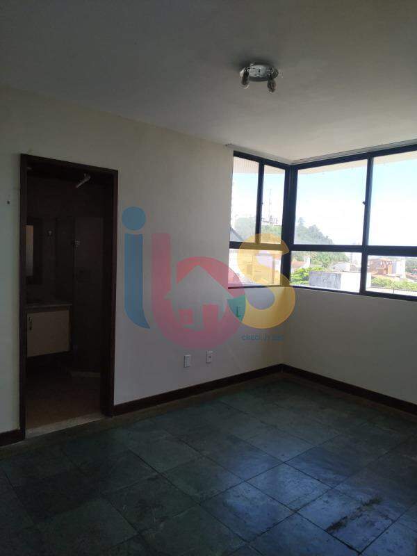 Apartamento à venda com 4 quartos, 196m² - Foto 14