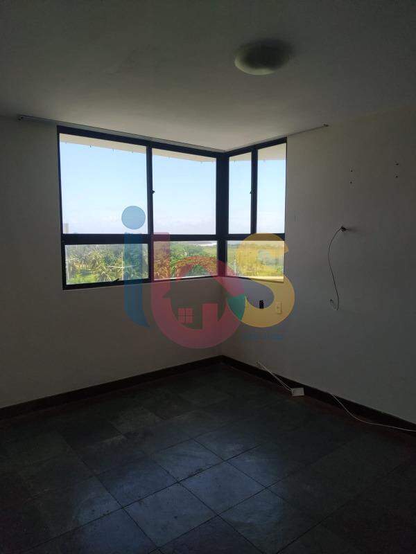 Apartamento à venda com 4 quartos, 196m² - Foto 10