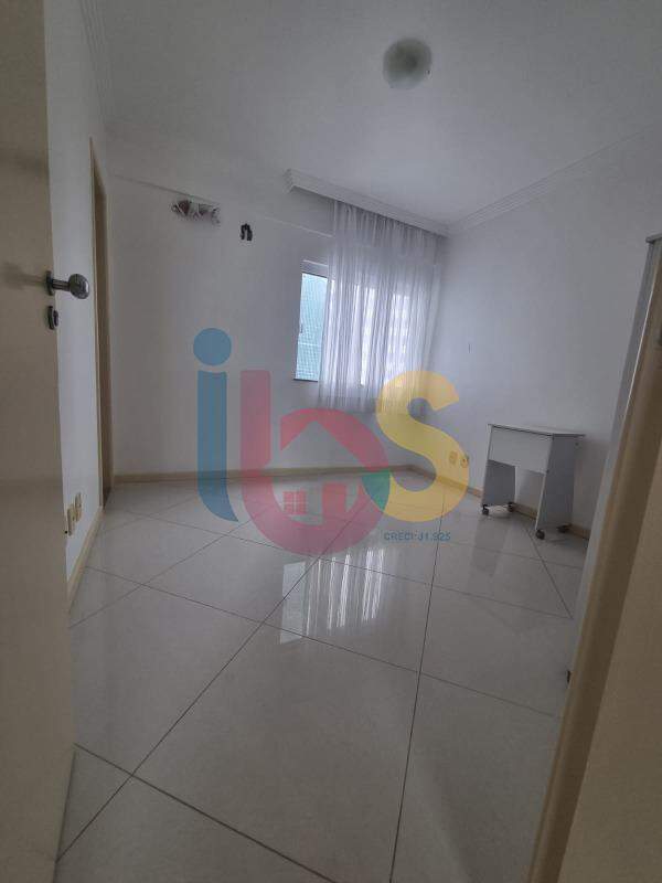 Apartamento à venda com 3 quartos, 93m² - Foto 2