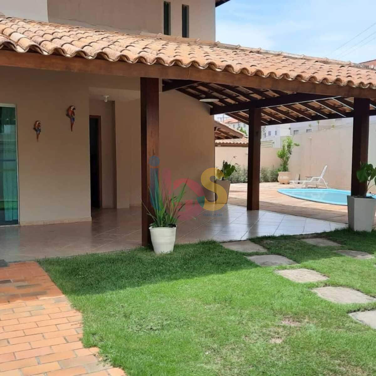 Casa à venda com 4 quartos, 640m² - Foto 1