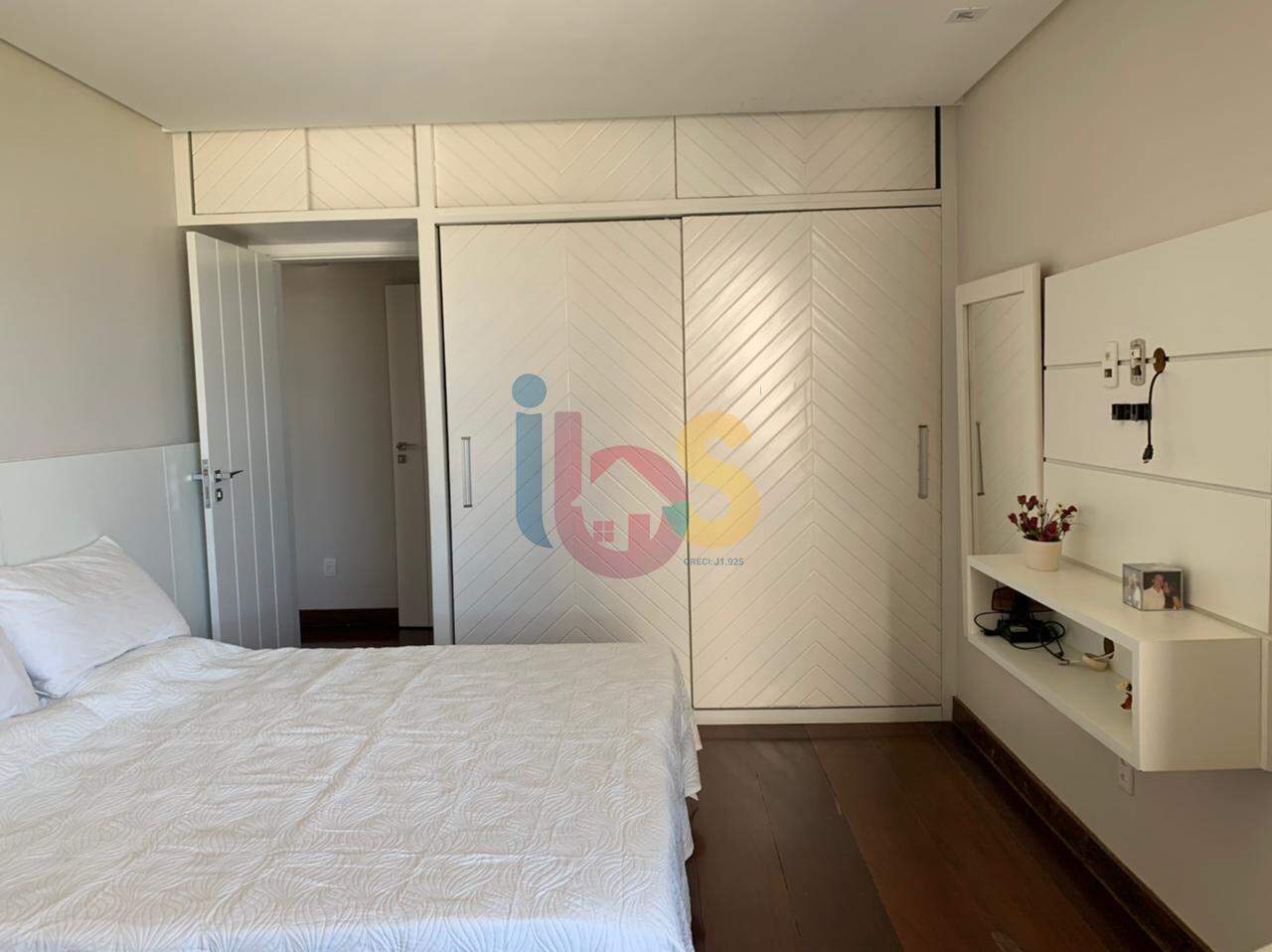 Apartamento à venda com 4 quartos, 300m² - Foto 9