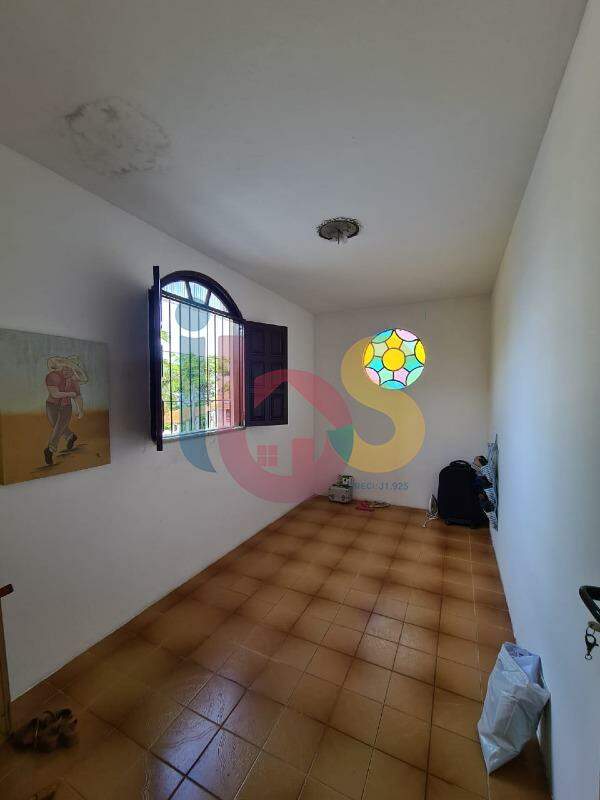 Casa à venda com 3 quartos, 100m² - Foto 9