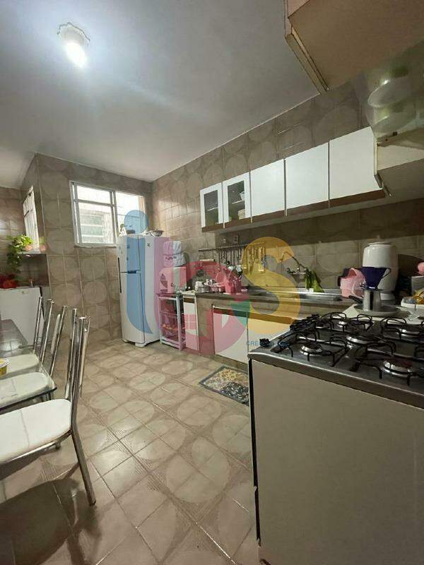 Apartamento à venda com 3 quartos, 168m² - Foto 7