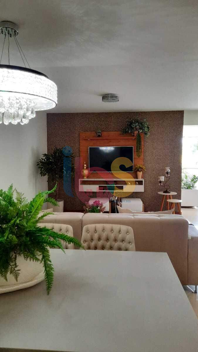 Apartamento à venda com 3 quartos, 148m² - Foto 2