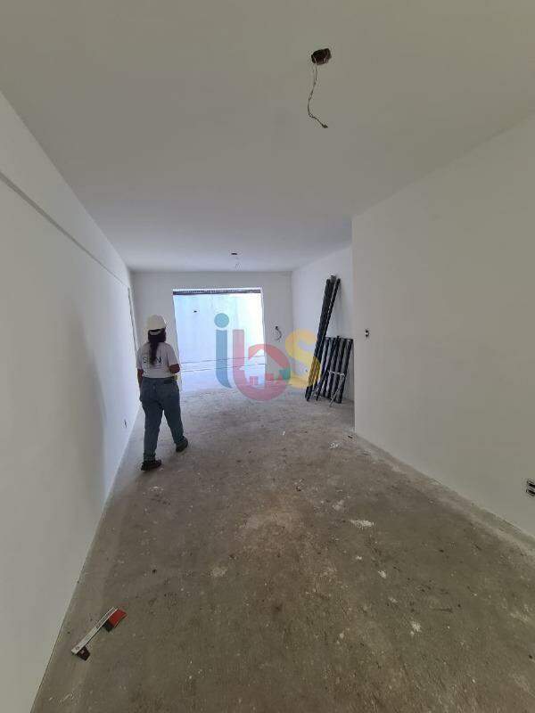 Apartamento à venda com 3 quartos, 87m² - Foto 3