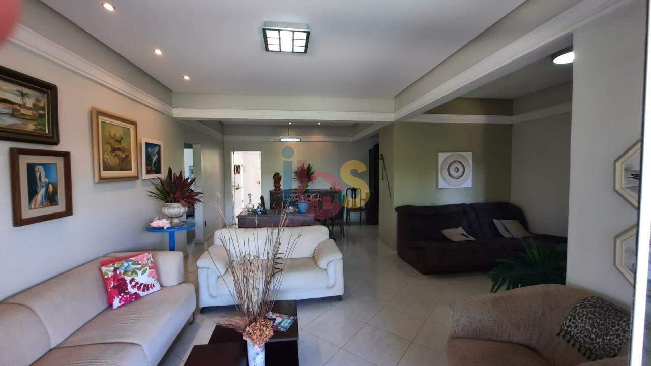 Casa à venda com 5 quartos, 700m² - Foto 9