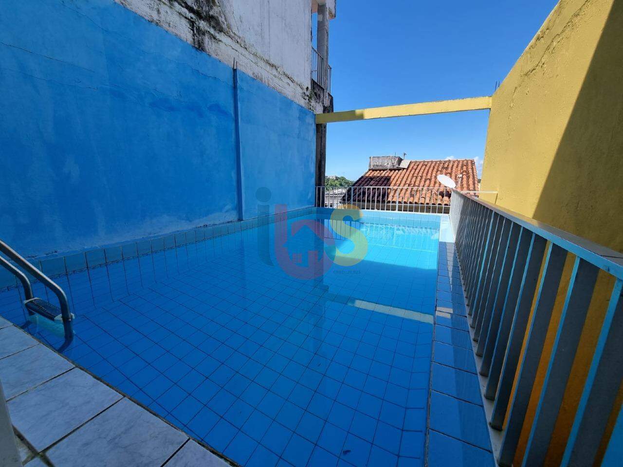 Casa à venda com 3 quartos, 250m² - Foto 13