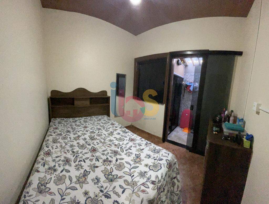 Casa à venda com 2 quartos, 220m² - Foto 9