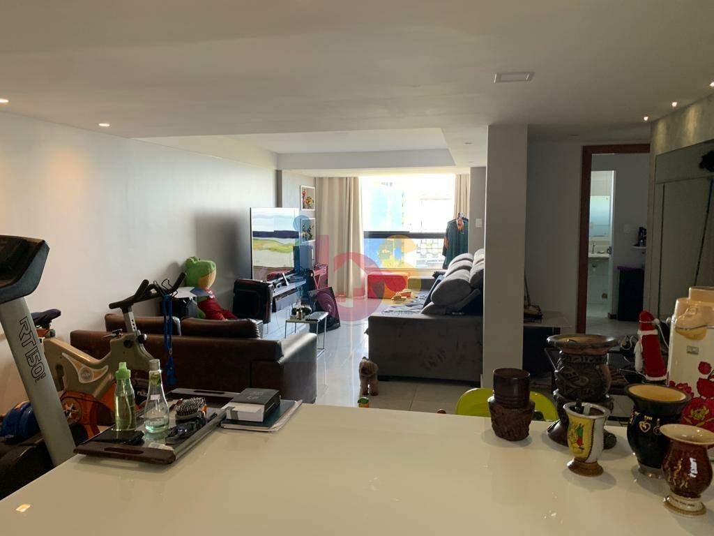 Apartamento à venda com 2 quartos, 104m² - Foto 3