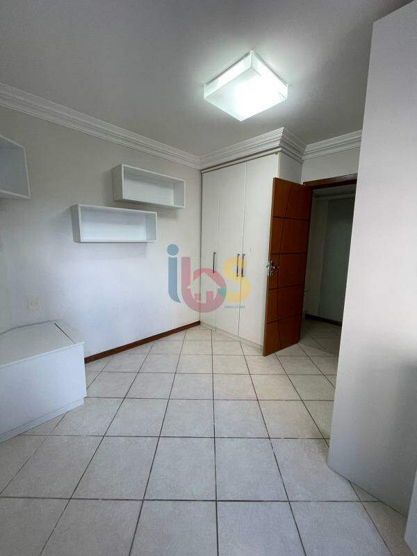 Apartamento à venda com 3 quartos, 137m² - Foto 9